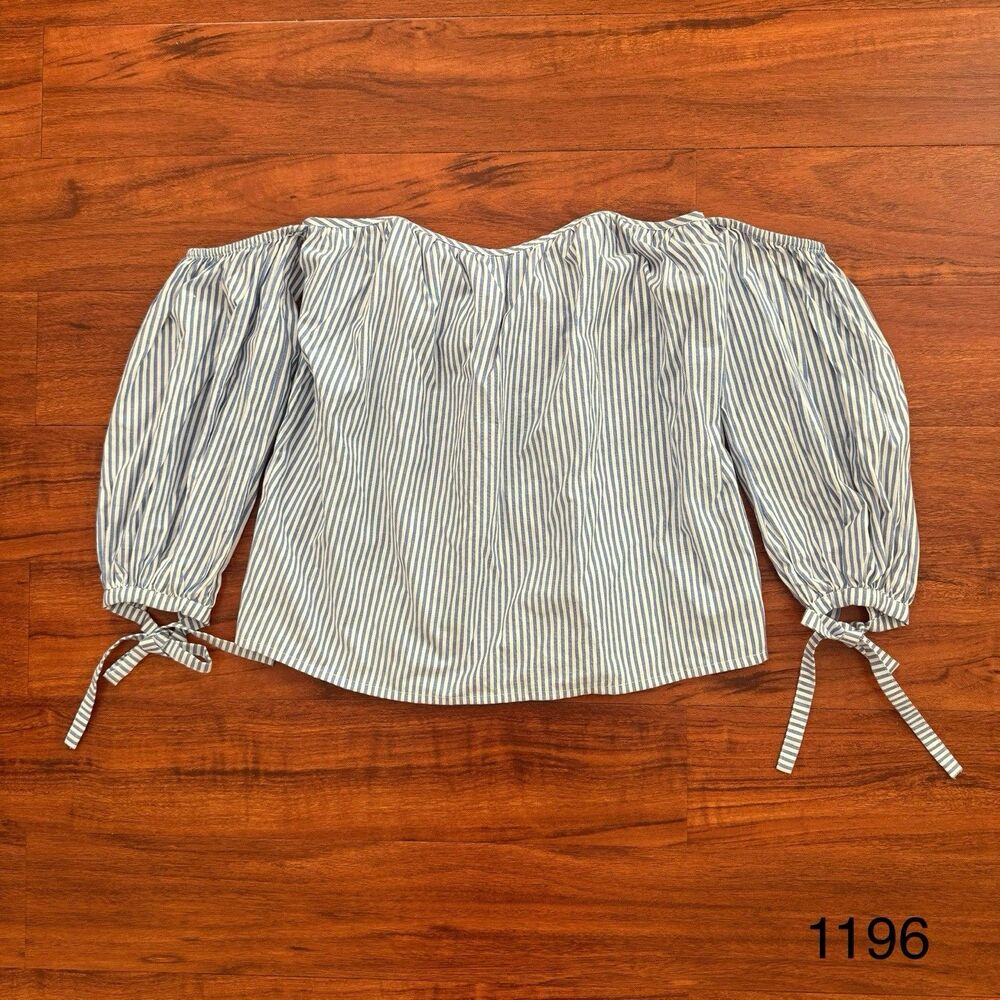 Tularosa Women’s Cropped Off Shoulder Striped Top Blue & White Size S